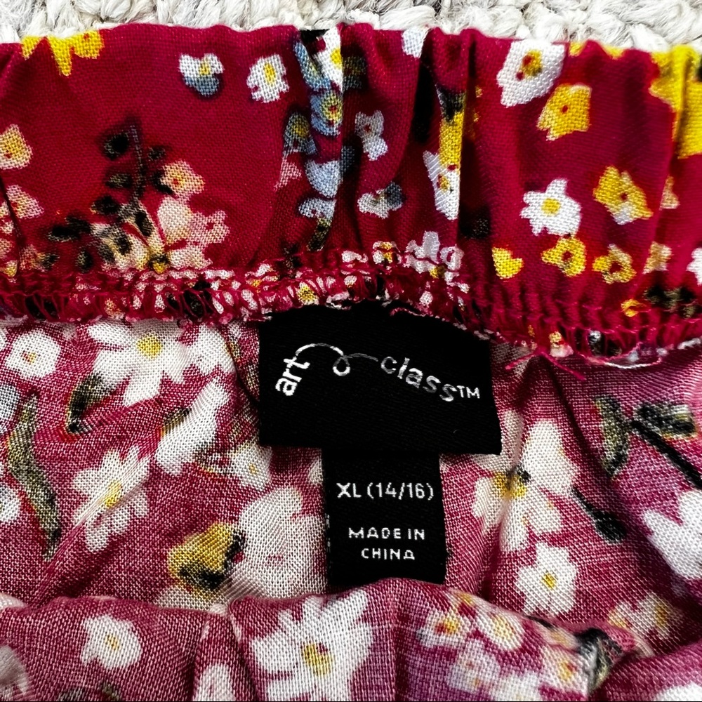 NWOT Hawaiian Styled Skirt - Picture 3 of 9